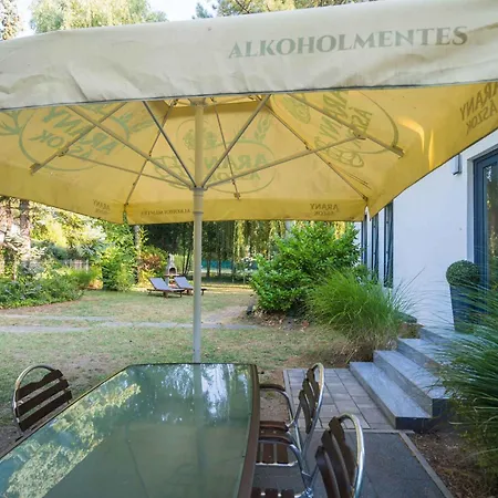 In Siofok/balaton 38428